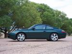 Porsche 911 Carrera 4 2001 года